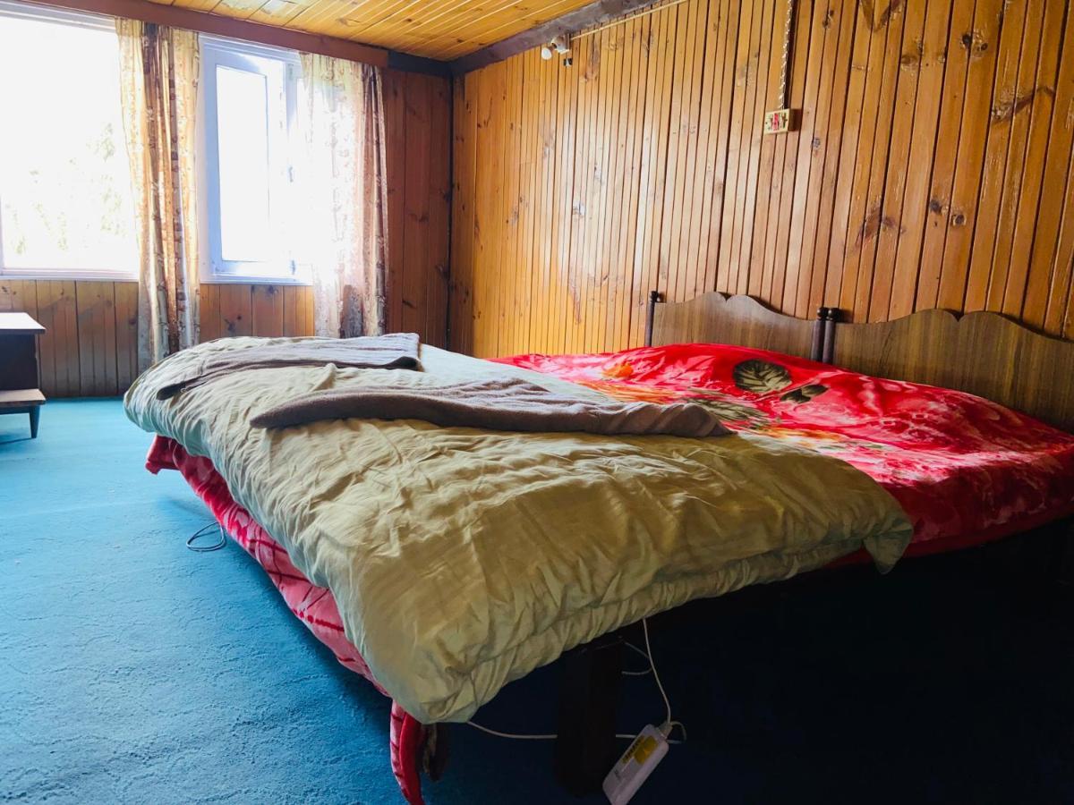 PK cottage Pahalgām Esterno foto